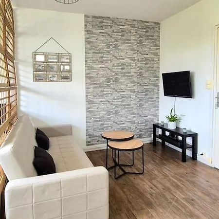 Prive * Vaulx-en-Velin